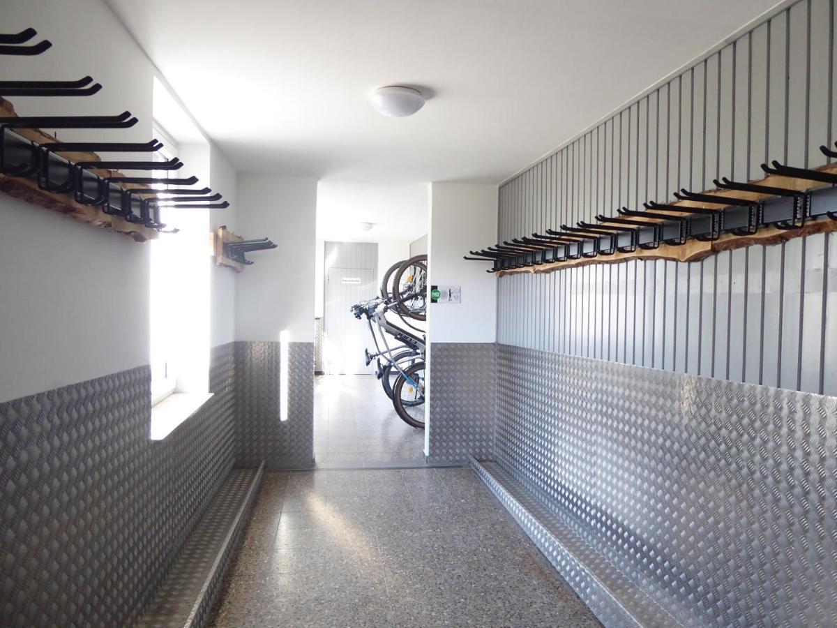 Glamory Pool Sauna Wifi 6 Personen Near Bikepark Balkon Ps4 * Winterberg