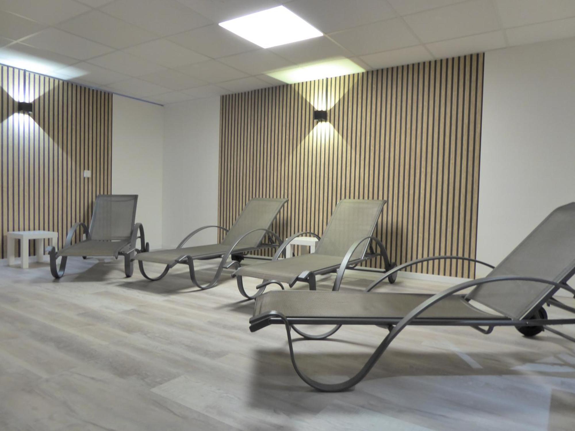 Glamory Pool Sauna Wifi 6 Personen Near Bikepark Balkon Ps4 Apartment *